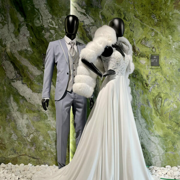 Costume de mariage gris